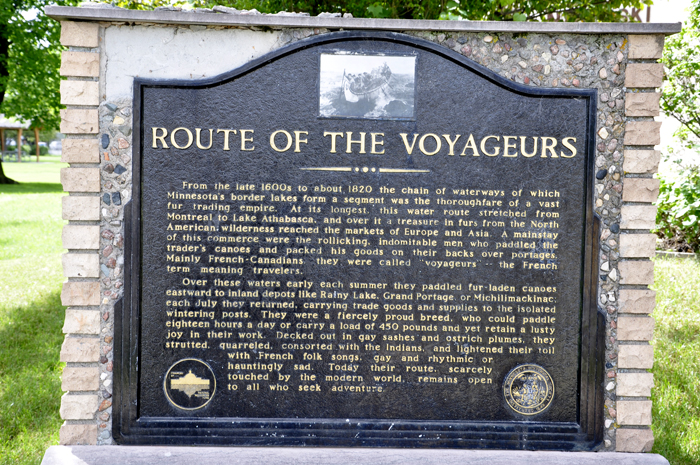 monument about the Route of the Voyageurs